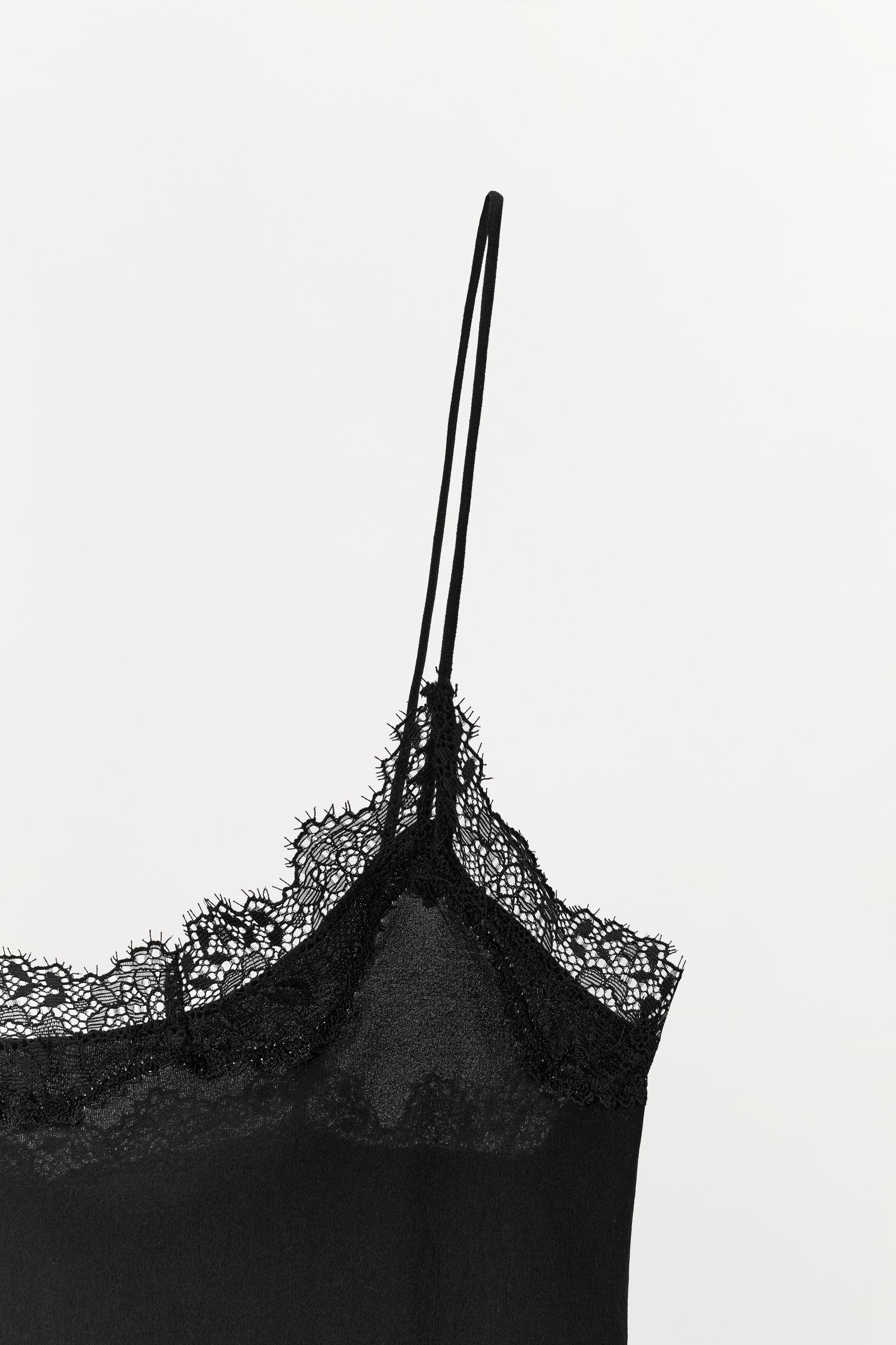 TOP RÉSILLE EN DENTELLE